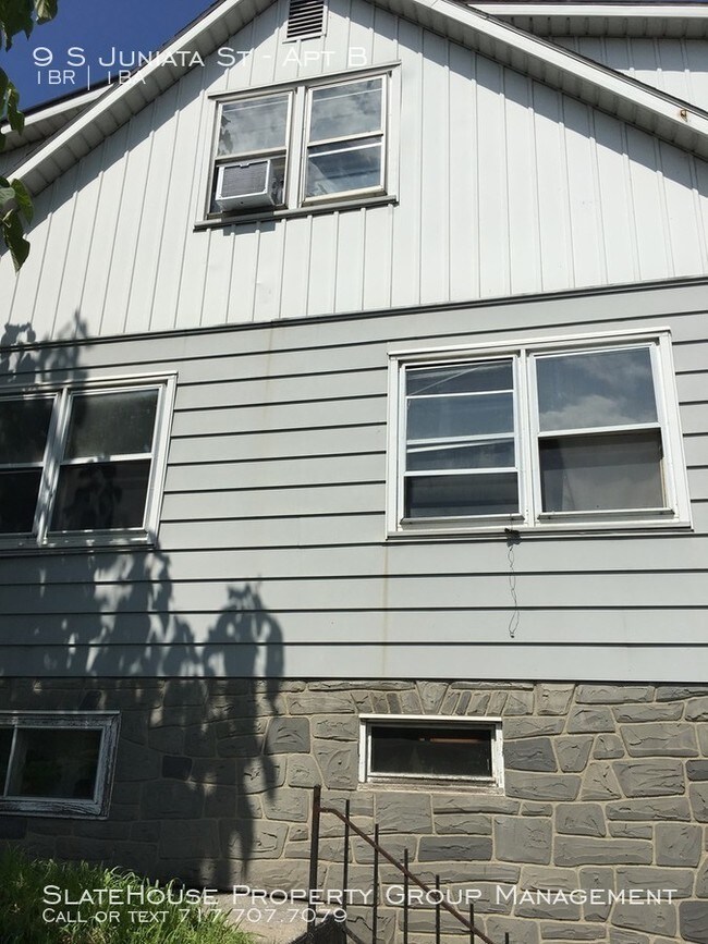Building Photo - 9 S Juniata St