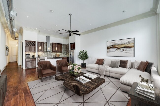 Building Photo - 2510 Travis St