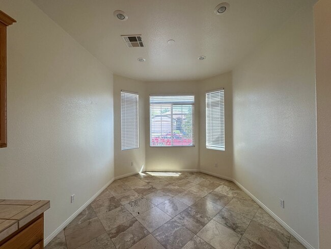 Building Photo - SEDONA AT SOUTHWEST RANCH
