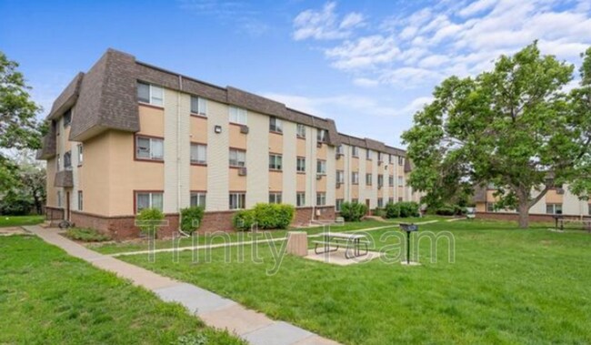 Building Photo - 9600 Huron St
