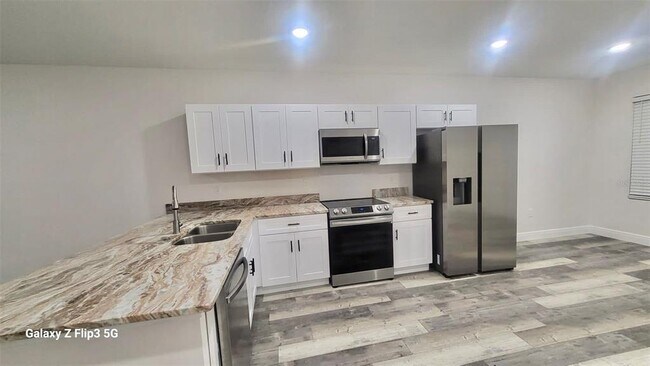 Building Photo - 346 Clermont Dr