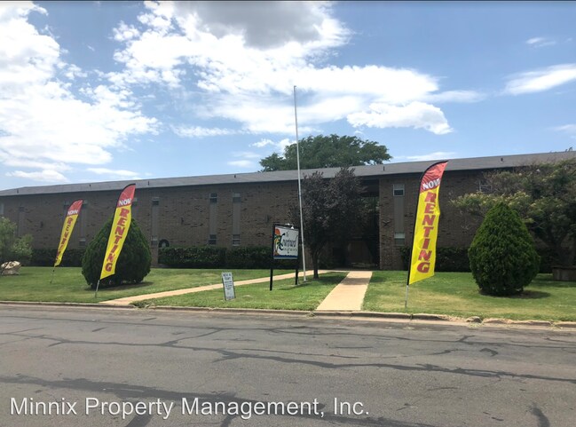 Foto del edificio - 2 br, 1 bath Apartment - 1031 N Sunmer St