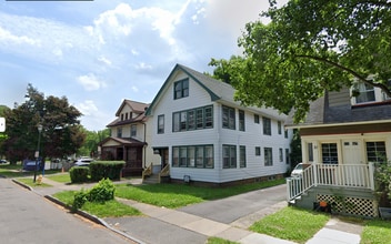 Building Photo - 25 Rosalind St