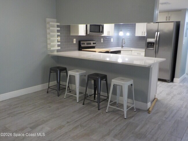 Foto del edificio - 1641 Sunny Brook Ln