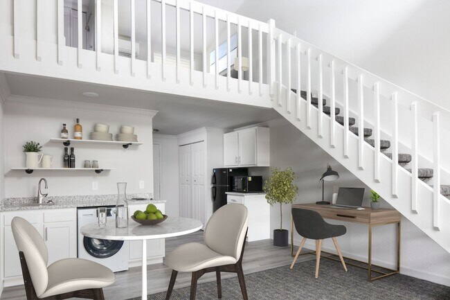 Building Photo - Lofts at Baymeadows – Studio & Loft Living with Pool, Pickleball & Resort Amenities - Utilities I...