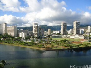 Building Photo - 2211 Ala Wai Blvd
