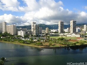 Building Photo - 2211 Ala Wai Blvd