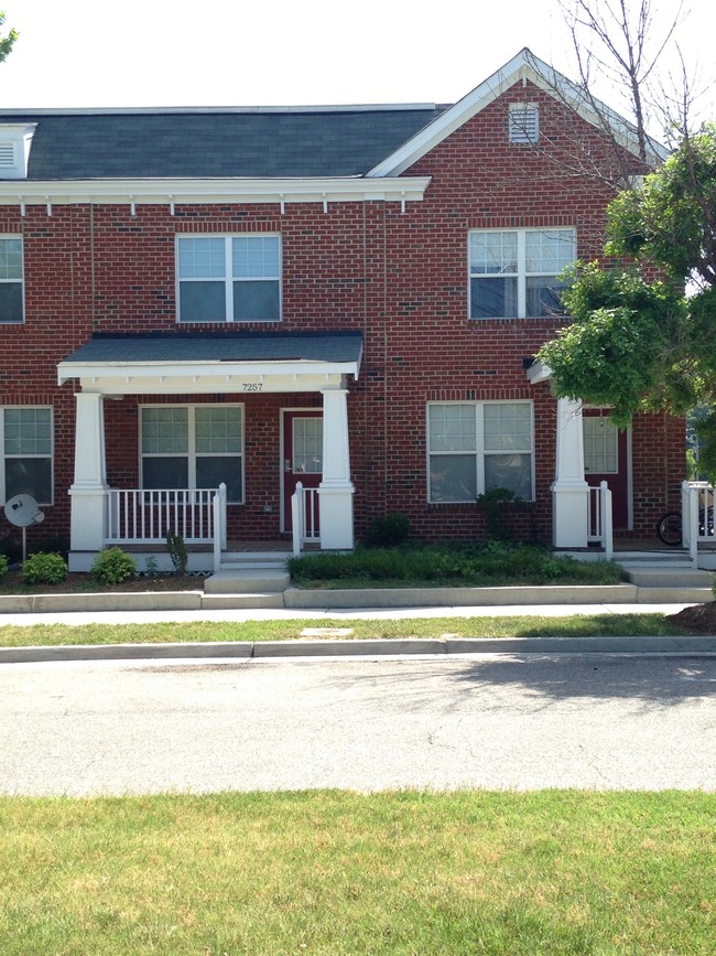 Foto del edificio - Winchester Greens Apartments