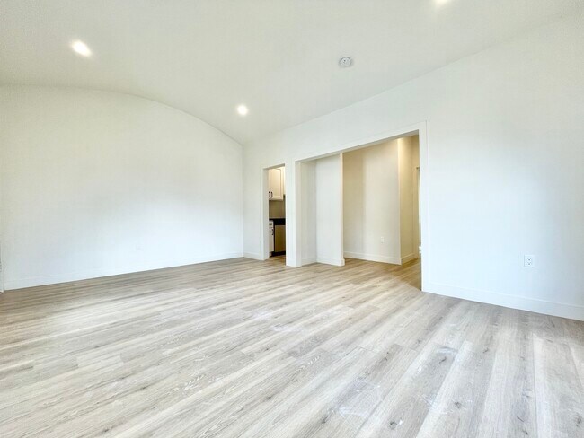 Foto del edificio - 836 N Alta Vista Blvd