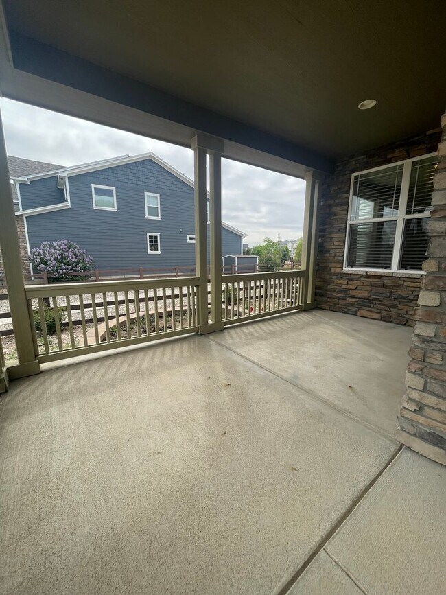Foto del edificio - Sprawling Two-Story Home in SE Ft. Collins