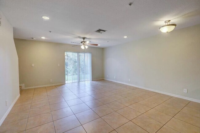 Foto del edificio - 5273 SE Jennings Ln
