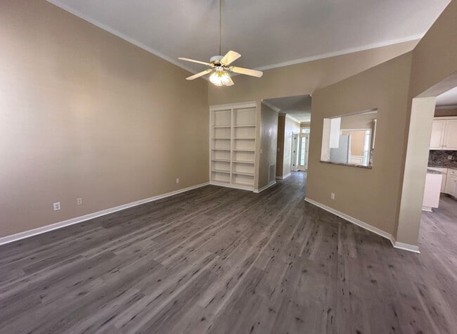 Building Photo - 297 High Chaparral Dr