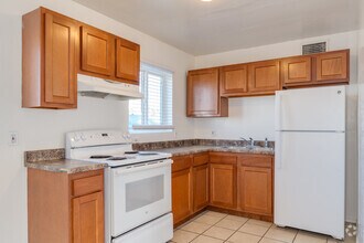 Interior Photo - Glendale West