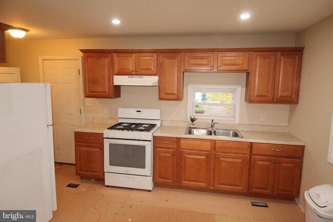 Foto del edificio - 424 Manor Pl