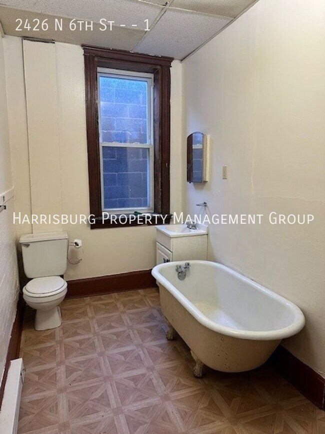 Foto del edificio - 1st Floor 2 Bedroom 1 Bathroom Apartment F...