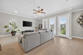 Building Photo - 2013 Kirby Landing Dr