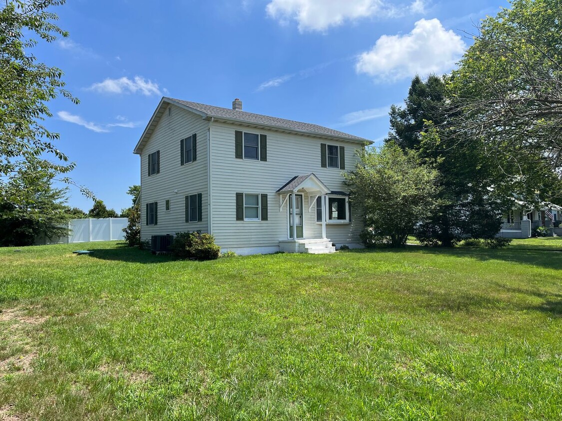 Building Photo - 22983 Argos Corner Rd