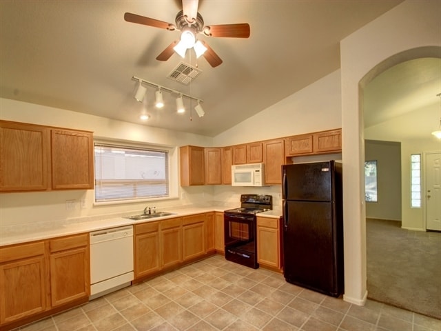 Foto del edificio - 12613 W Reade Ave