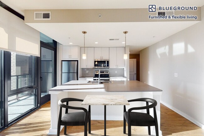 Foto del edificio - 555 S President St