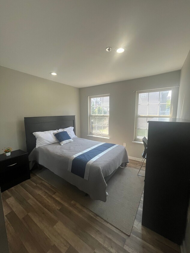 Photo - 216 Matthews Drive (Newark, NJ)