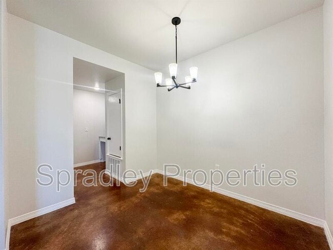 Building Photo - 1003 Sparrow Cove