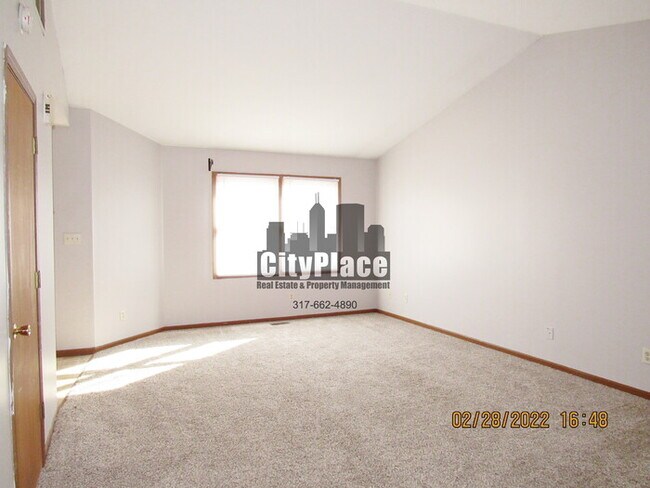Foto del edificio - 1522 Timber Village Dr, Greenwood, IN 46142