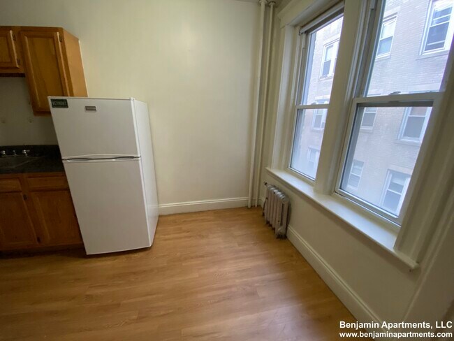Building Photo - 1167 Boylston St