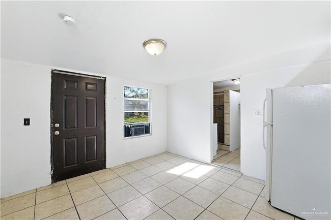 Foto del edificio - 8516 Hendrix Ave