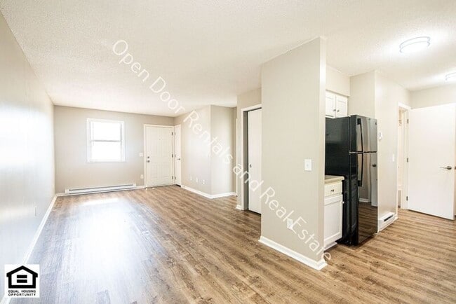 Building Photo - 501 Autumn Hills Dr