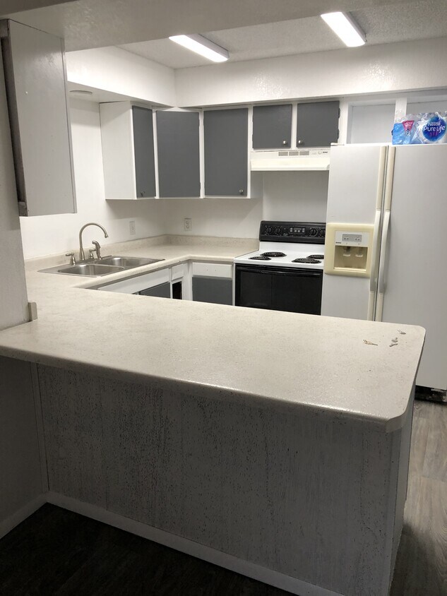 Foto del edificio - 2150 College Pl