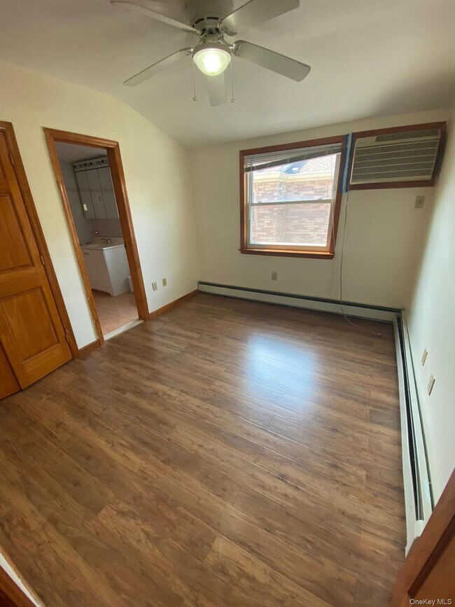 Foto del edificio - 239-30 87th Ave