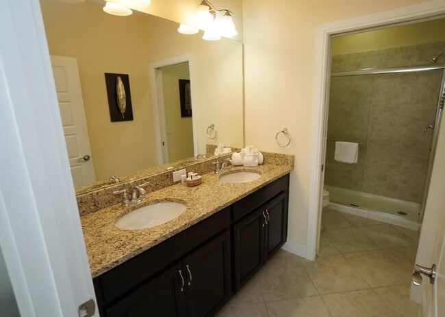 Building Photo - 510 Captiva Dr