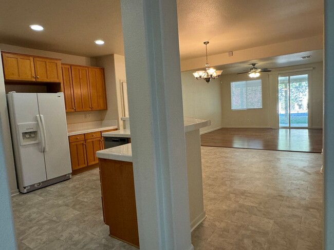 Foto del edificio - Single level home in Lincoln Crossing - ne...