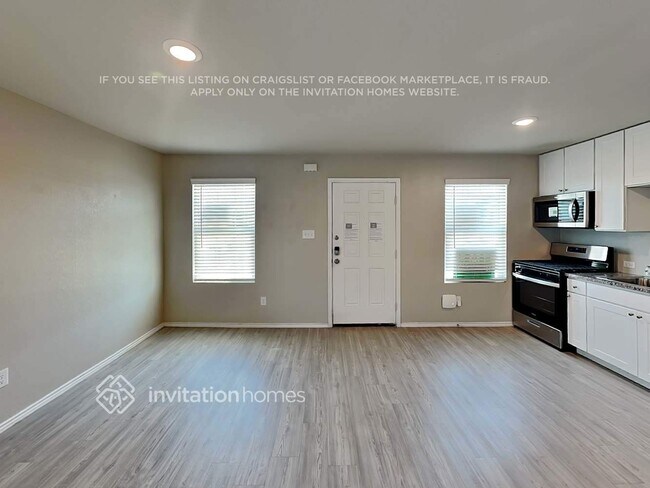 Foto del edificio - 7343 Plata Cir