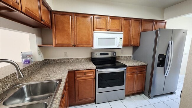 Building Photo - 2211 Margarita Ct