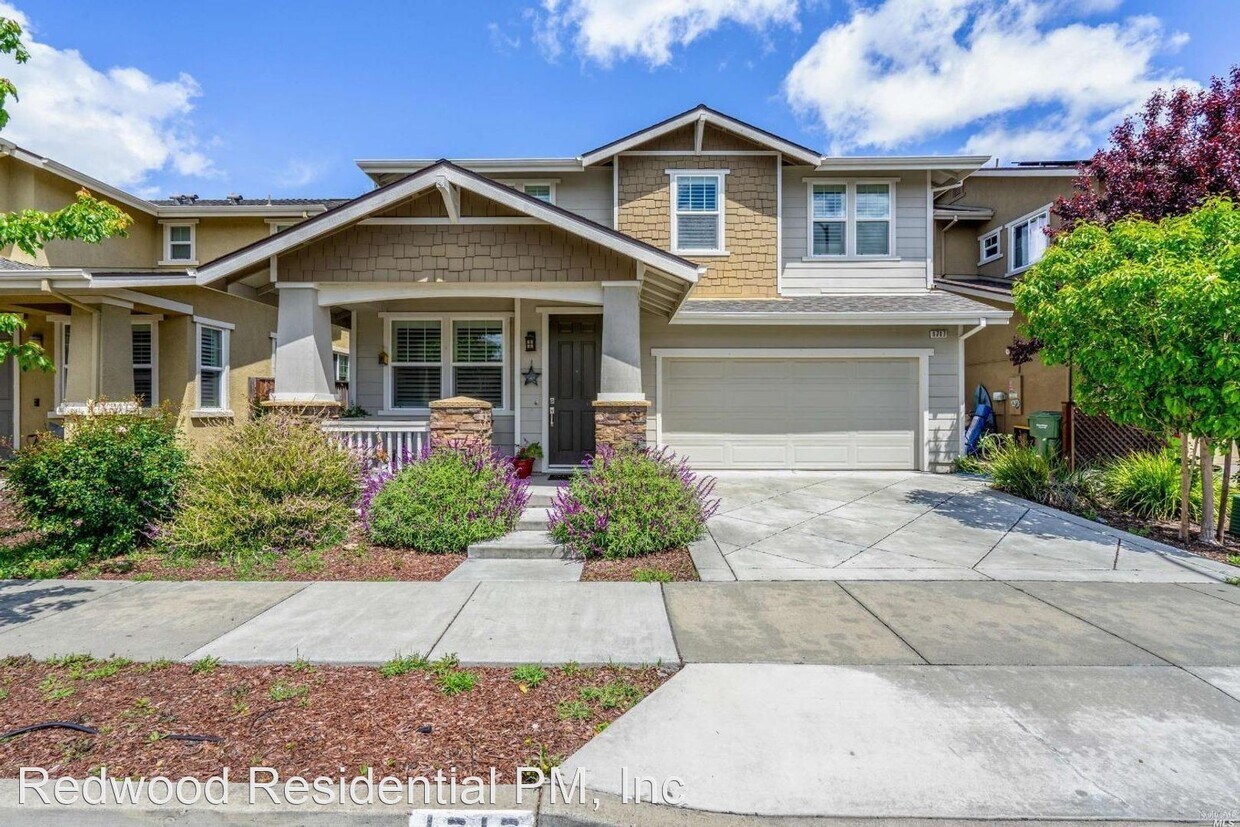 Foto principal - 4 br, 3 bath House - 1717 Devin Drive