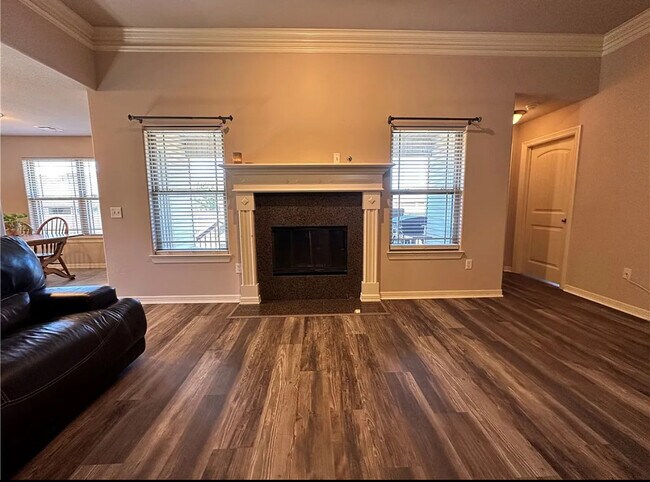 Foto del edificio - 4570 Cory St