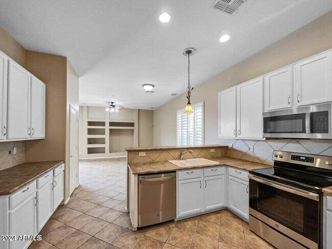 Foto del edificio - 35716 N 31st Dr