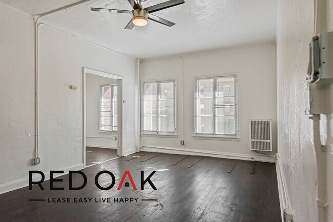 Foto del edificio - ~2 Months FREE~ Incredible Studio with Sta...