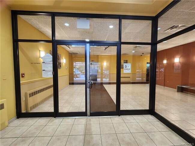 Foto del edificio - 1275 Grant Ave