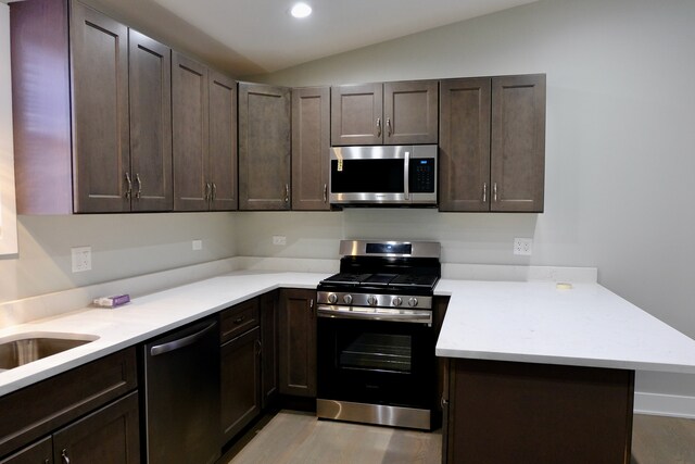 Foto del edificio - 4346 W Parker Ave