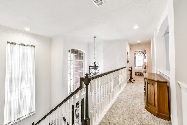 Foto del edificio - 1322 Blackthorne Dr