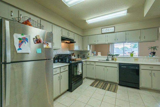 Building Photo - 14515 Wunderlich Dr