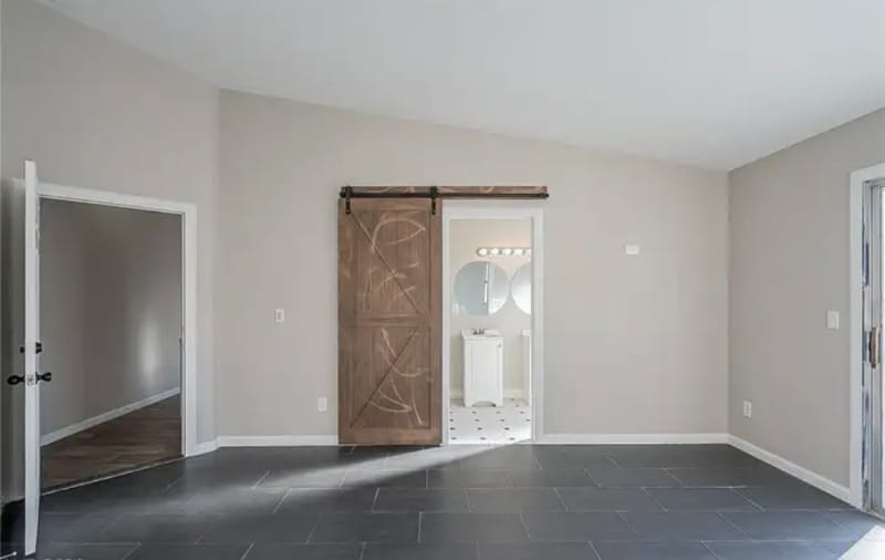 Building Photo - 2033 Riderwood Ave