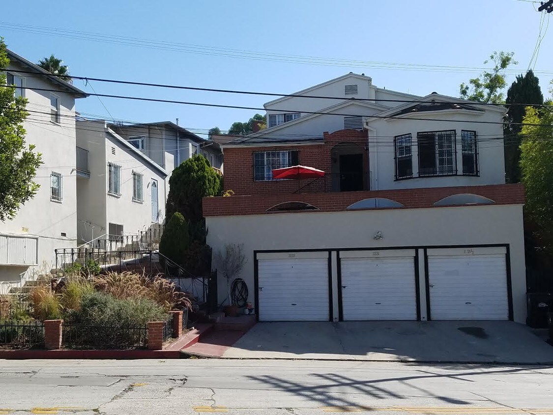 Primary Photo - 3226 Griffith Park Blvd