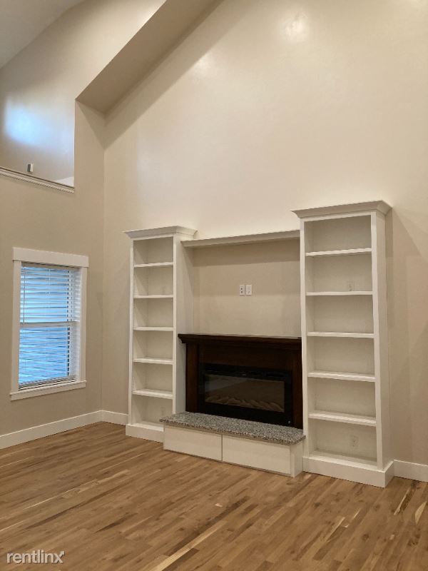 Foto del edificio - 4 br, 3 bath Townhome - 15 S 150 E