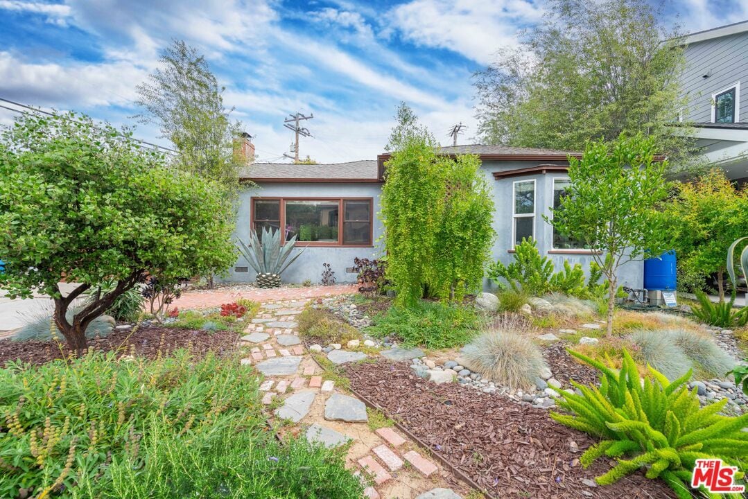 Primary Photo - 10724 Garfield Ave