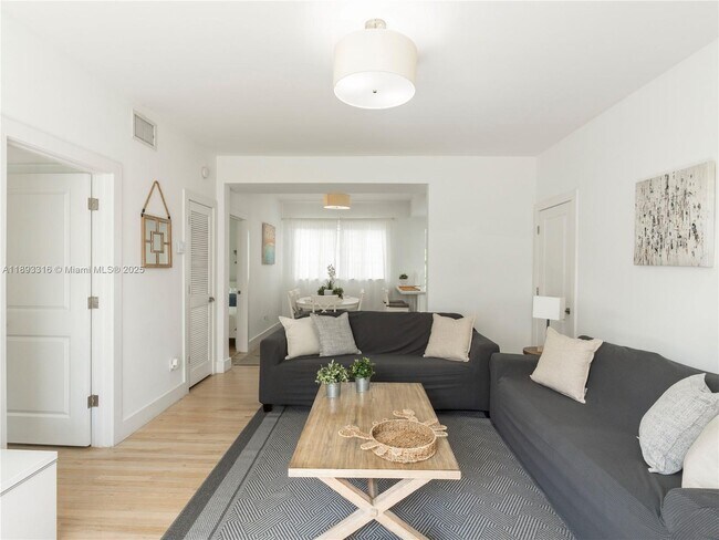 Foto del edificio - 241 28th St