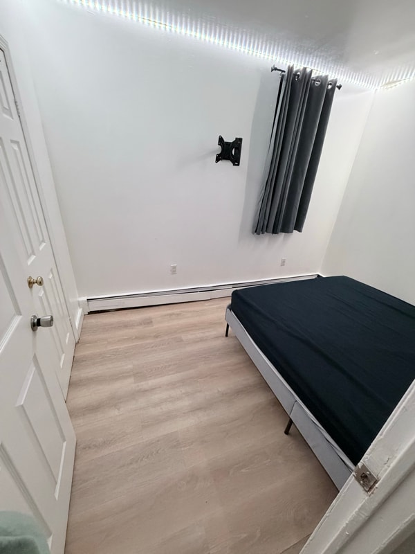 Building Photo - 1264 Sheridan Ave