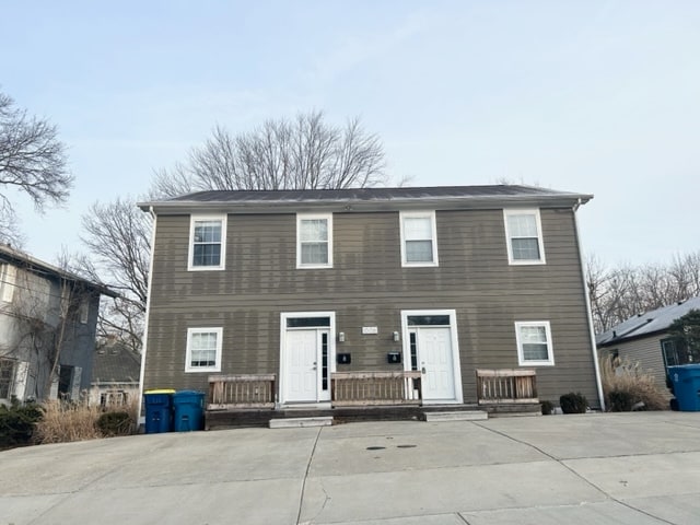 Building Photo - 1006 E 61st St